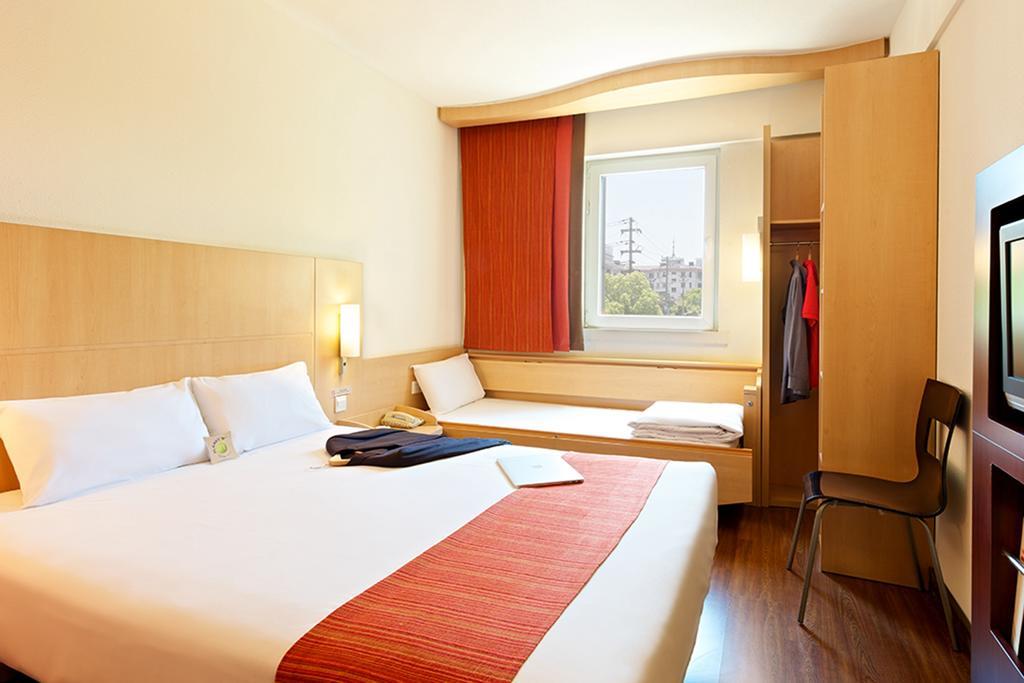 Ibis Ningbo Qianhu Plaza Hotel Εξωτερικό φωτογραφία
