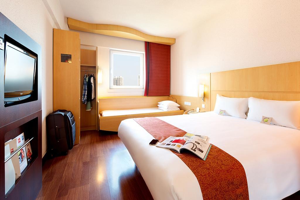 Ibis Ningbo Qianhu Plaza Hotel Εξωτερικό φωτογραφία
